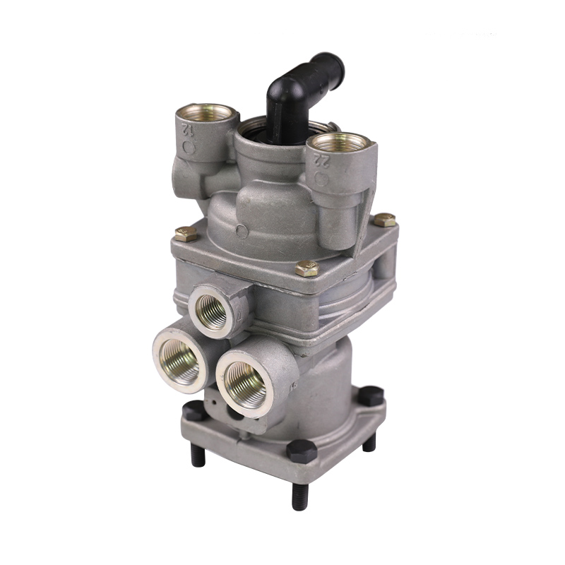 Quelles sont les causes courantes de fuites dans les valves de commande au pied des freins des camions